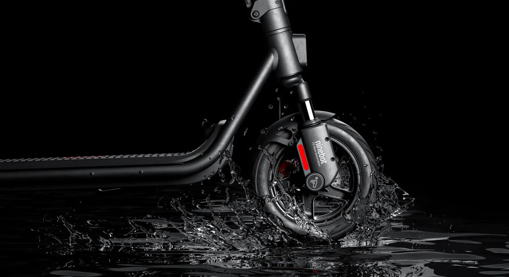Frein à disque et roue avant de la trottinette électrique Segway Ninebot F2 E II
